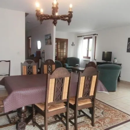 Maison Anglet, 4 Pieces, 6 Personnes - Fr-1-3-408 Villa *